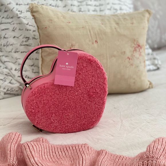 🆕 KATE SPADE | Love Shack Heart Crossbody Pink Pomegranate Faux Fur - Picture 6 of 16